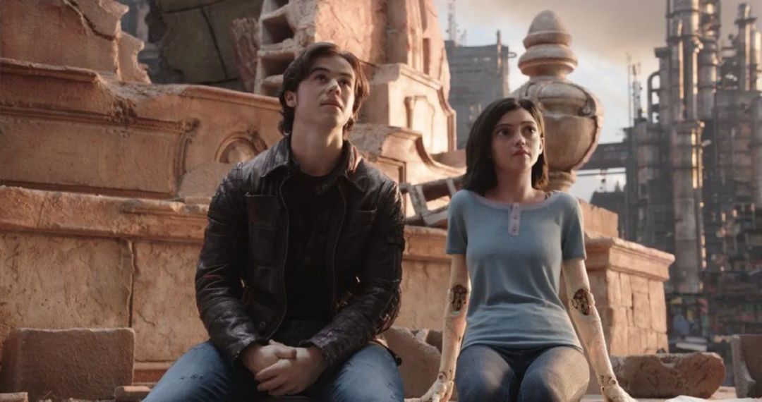 雨果邂逅《阿丽塔》,无法控制地欣赏你的特别