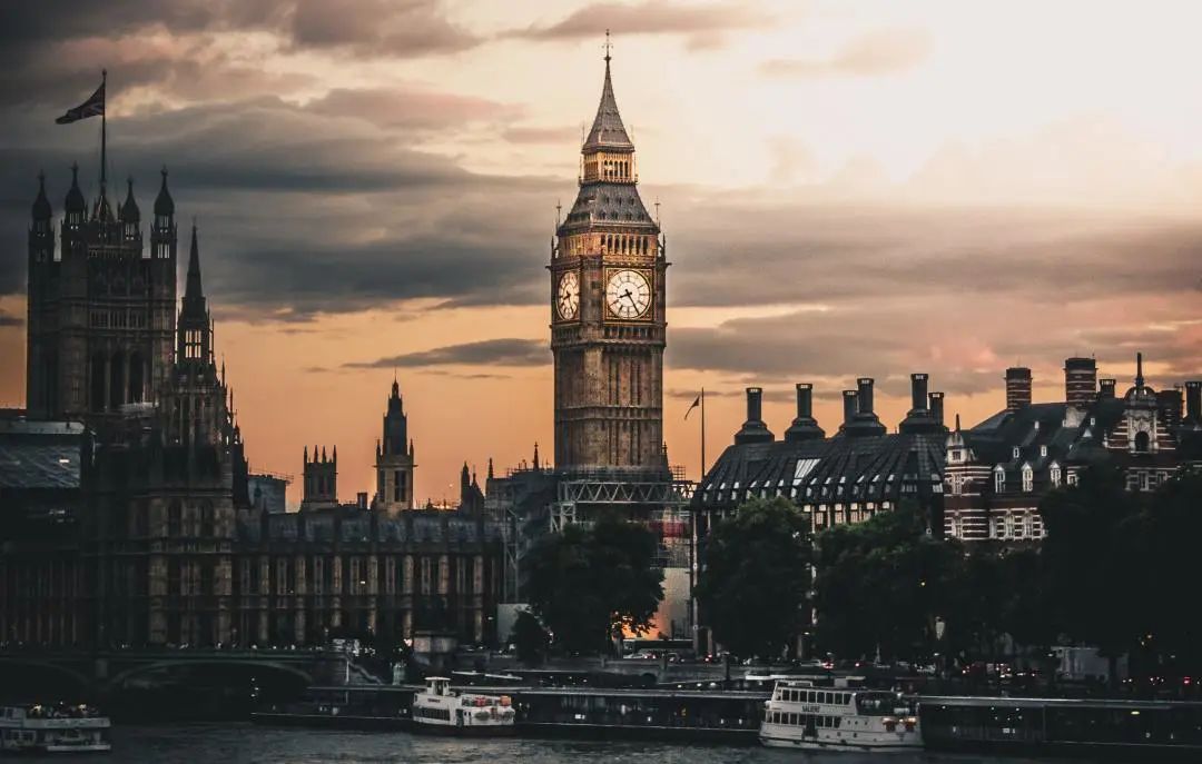 《双城记》:这是最好的时代,也是最坏的时代